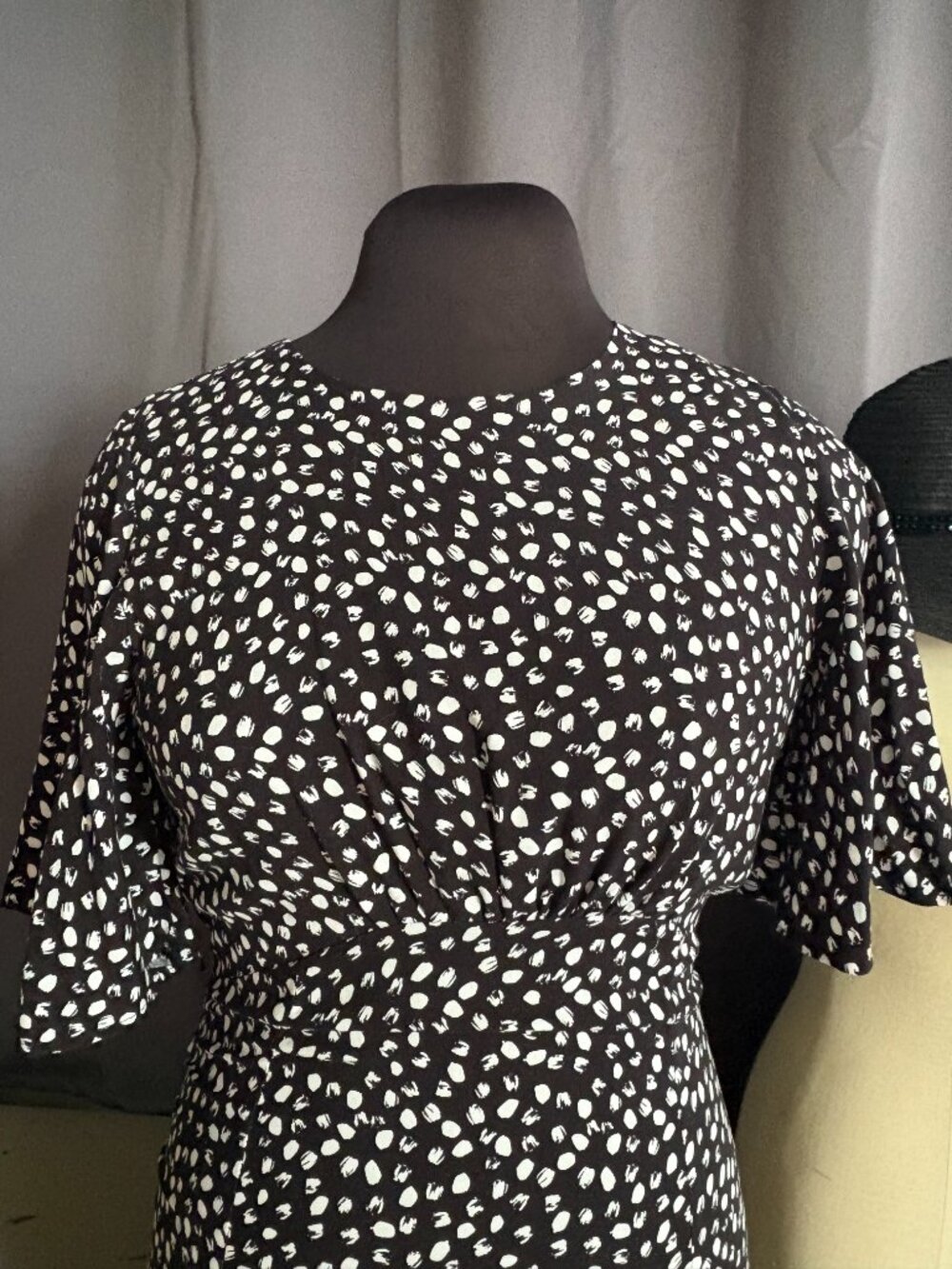Topshop Austin Spot Print Midi Dress in Monochrome - Picture 5 of 10